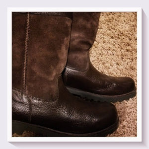 UGG BOOTS